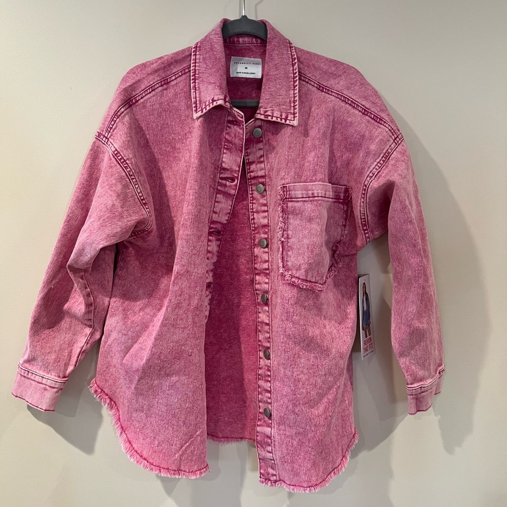 This jean jacket is perfect for you spring collection.